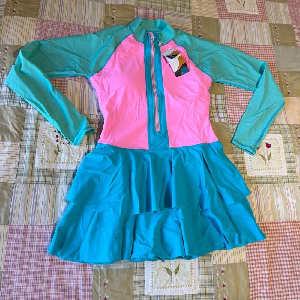 Girls Size M Teal, blue and pink‎ Swimwear One piece with shorts NEW